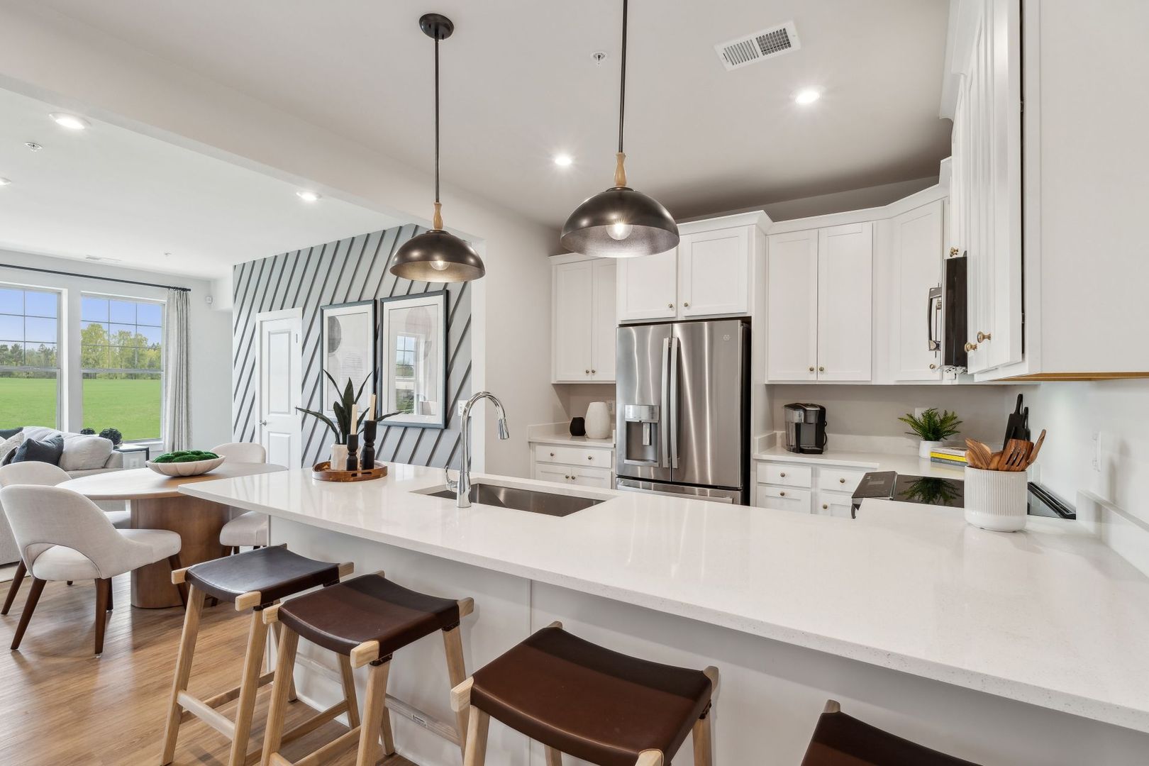 Kitchen with Island Seating