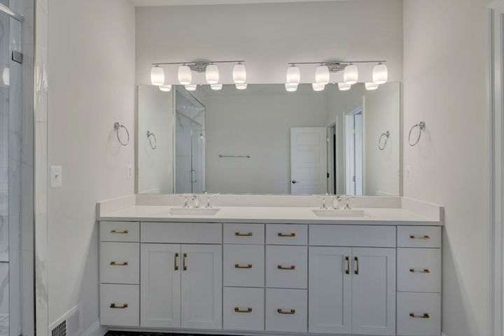 Double Vanity in Primary Bathroom