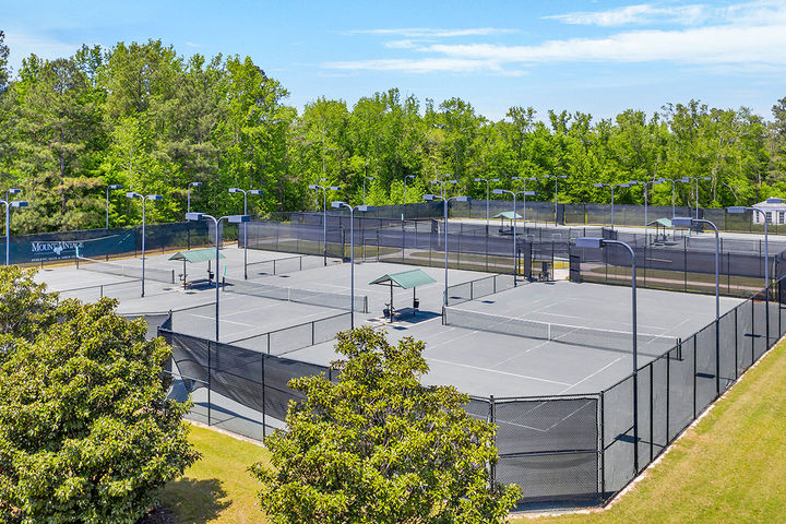 Mount Vintage in North Augusta, SC Enjoy On Site Tennis Courts
