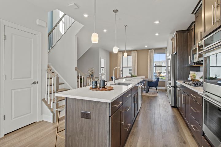 Oversized Kitchen Islands