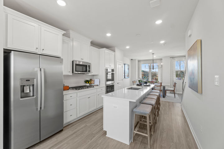 Oversized Kitchen Islands