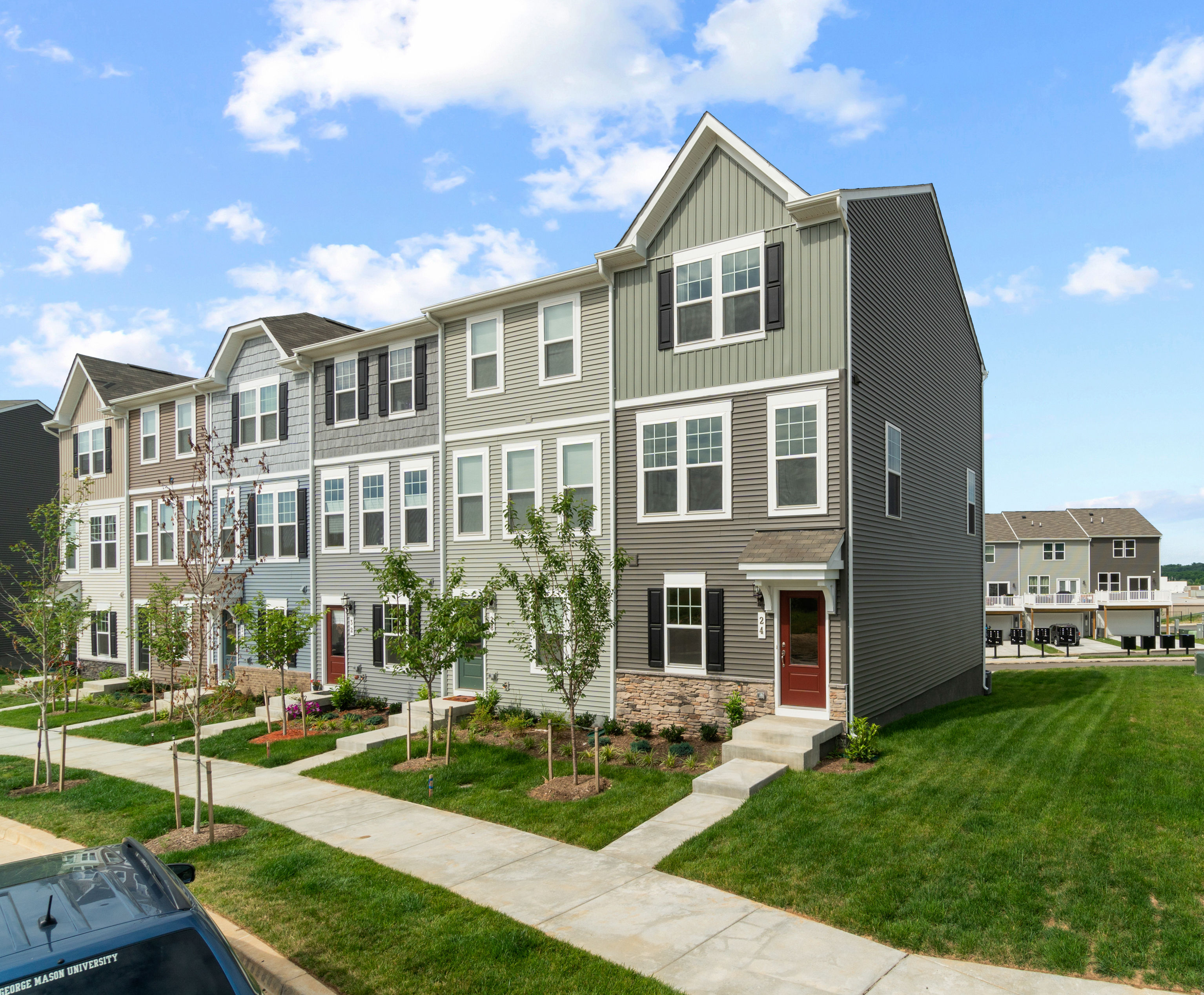 3 Level Garage Townhomes at Presidents Pointe
