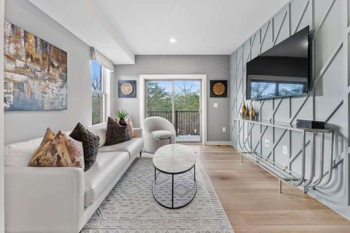 Upper Level Flex Space