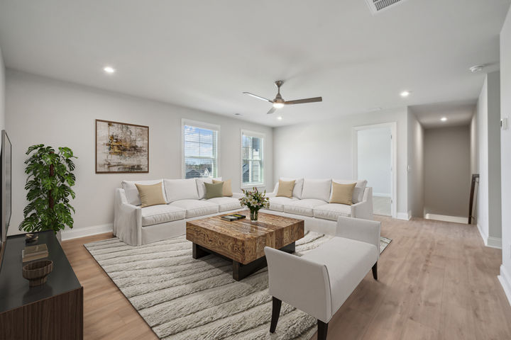 Upper Level Flex Space
