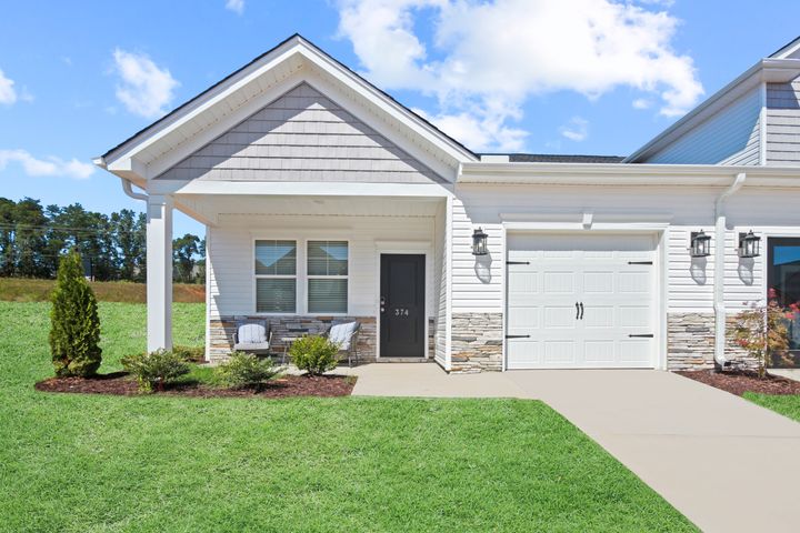 Beautiful Single Family Attached Homes at Parkland