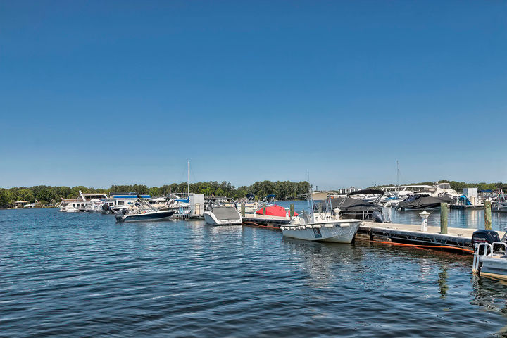 Enjoy the sunshine on Lake Murray