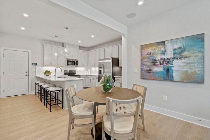 dining area with recessed lighting