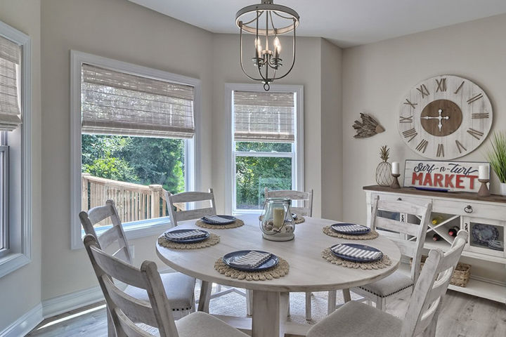 The Katherine Breakfast Nook