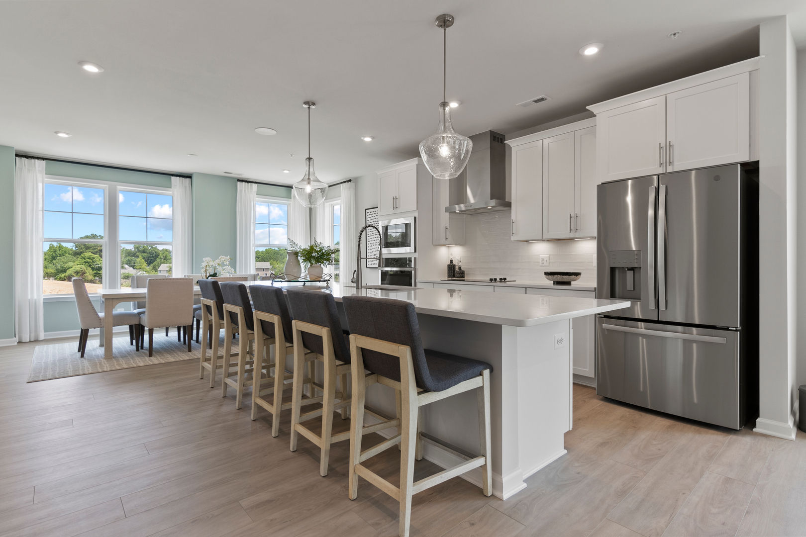 The Julianne Gourmet Kitchen and Dining Space