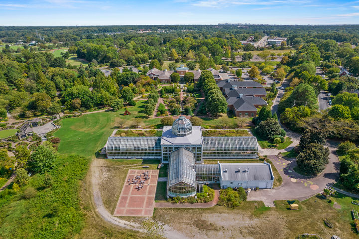 Enjoy nearby Richmond area attractions