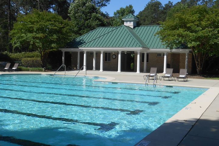 Fun in the Sun at Woodcreek Country Club Pool