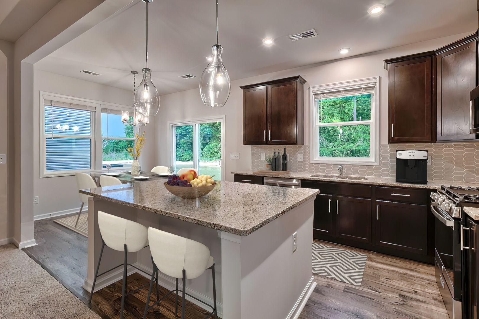 Kitchen and Breakfast Area