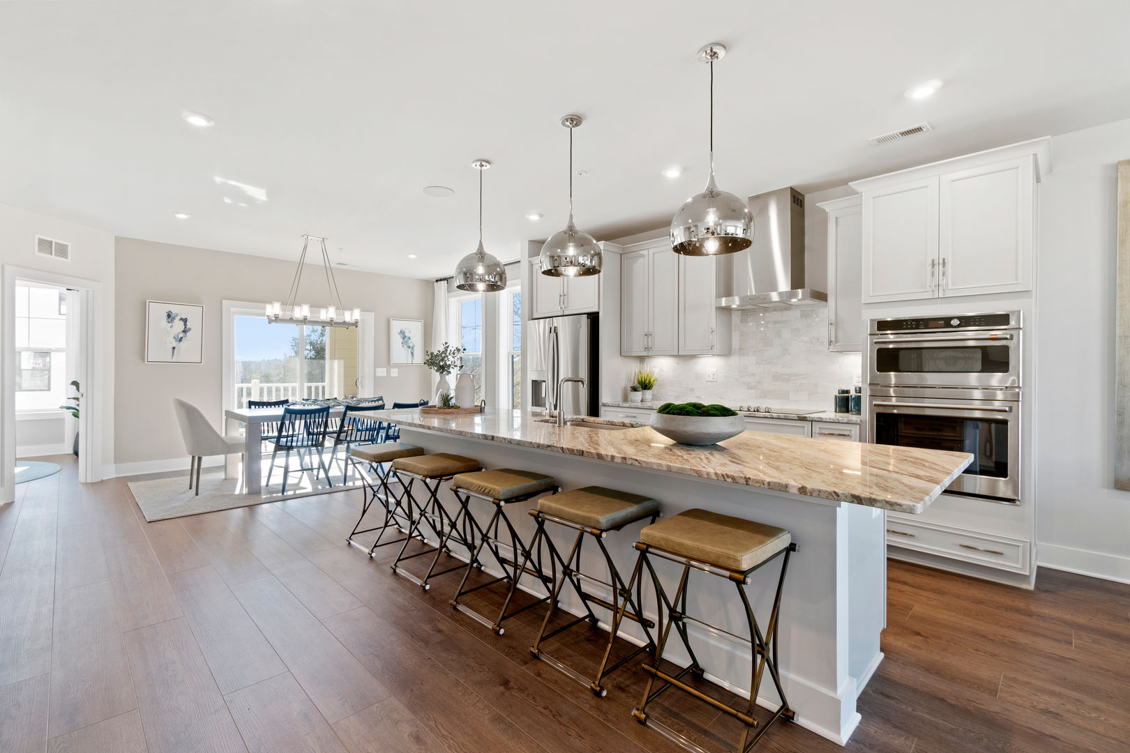 Gourmet Kitchen with Generous Island