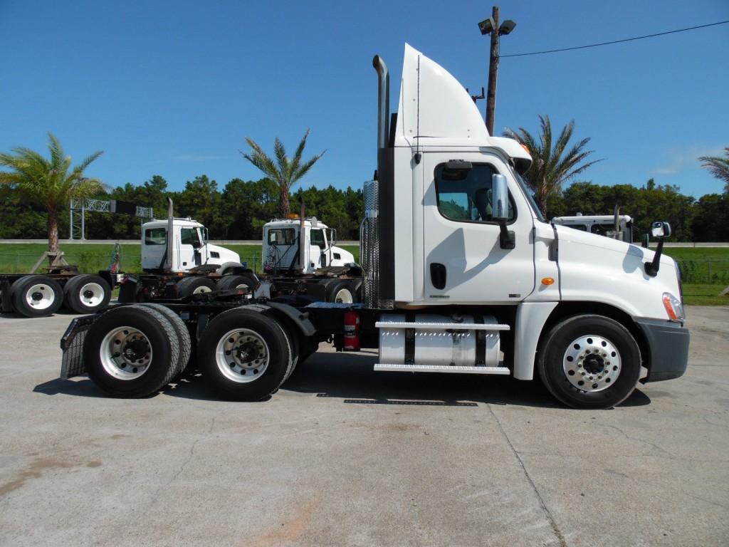 2011 Freightliner CA125 Cascadia
