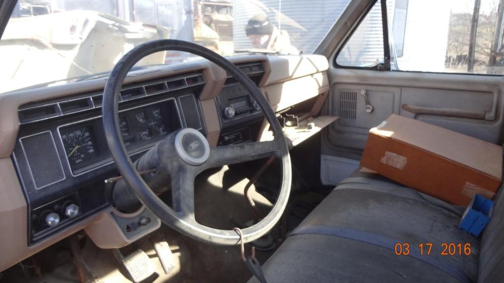 1984 Ford F 601 3 Ton Dump Truck