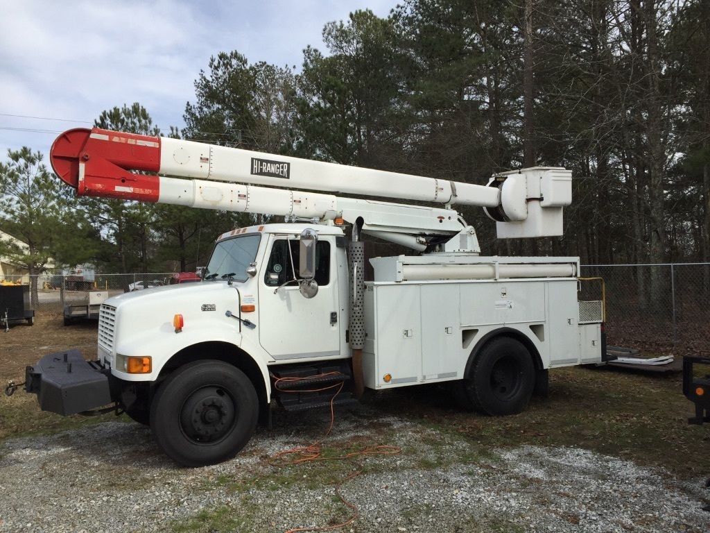 1999 International 4700 Bucket Truck