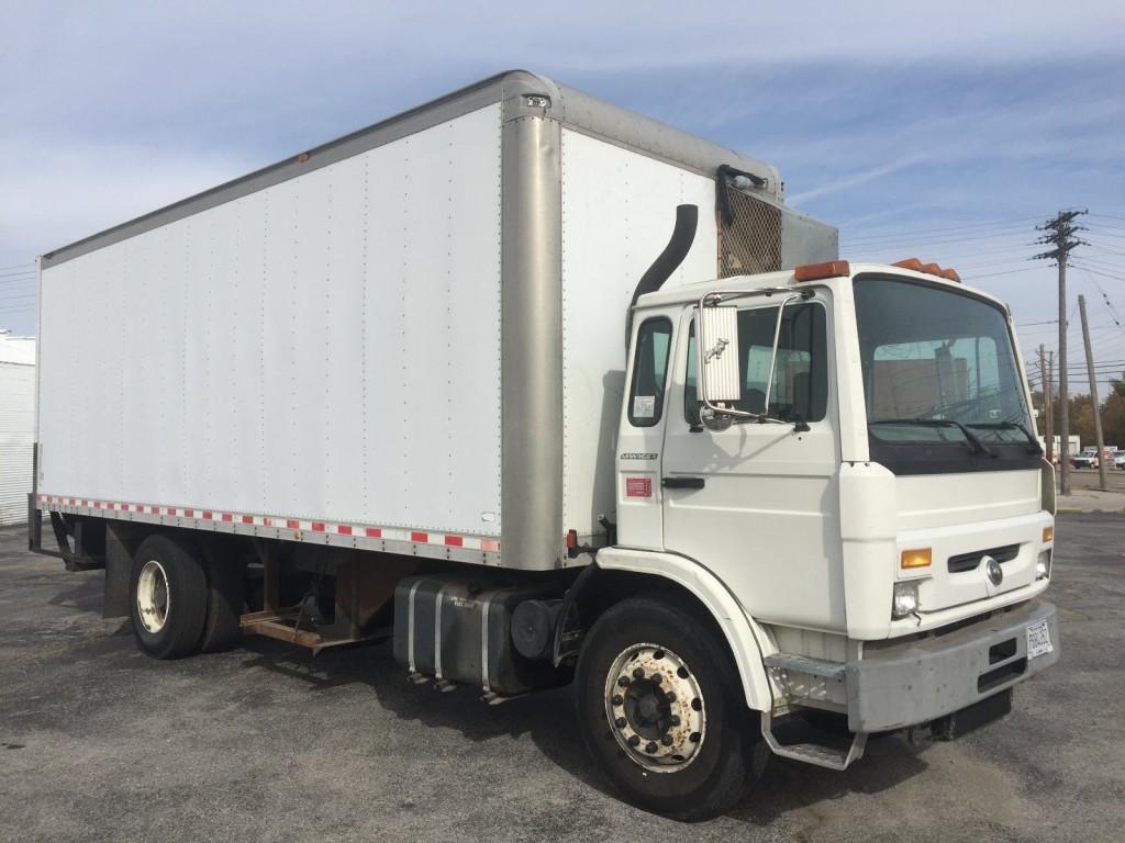 2000 Mack MS 300P Box Stock Truck