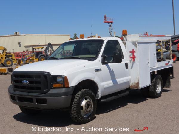2006 Ford F350 4×4 Flatbed Utility Service Truck