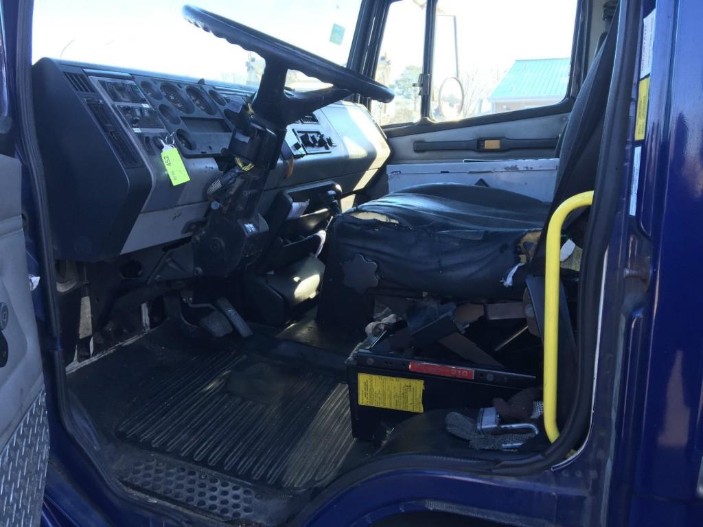 2000 Freightliner FL60 Refrigerated Box Truck