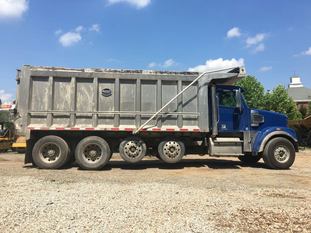 2012 Freightliner Coronado 122 SD Dupm Truck