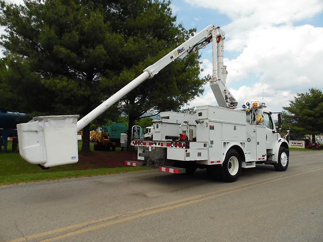 2007 Freightliner M2 truck