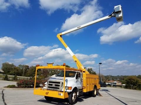 2008 Ford F750 truck for sale
