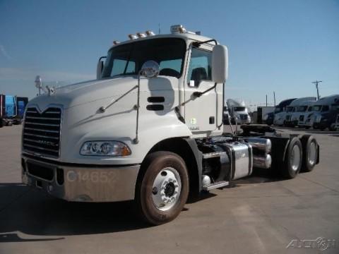 2011 Mack CX Series truck for sale