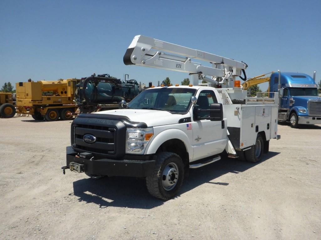 2012 FORD F350 4X4 Bucket BOOM Truck DIESEL truck