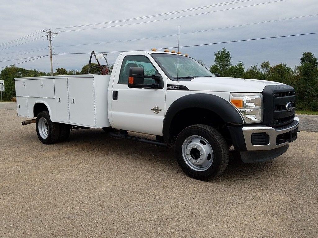 2012 Ford F550 truck
