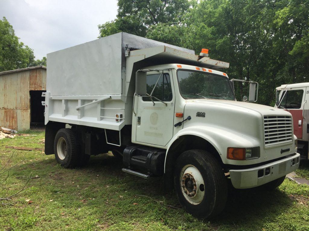 No issues 1995 International 4700 truck