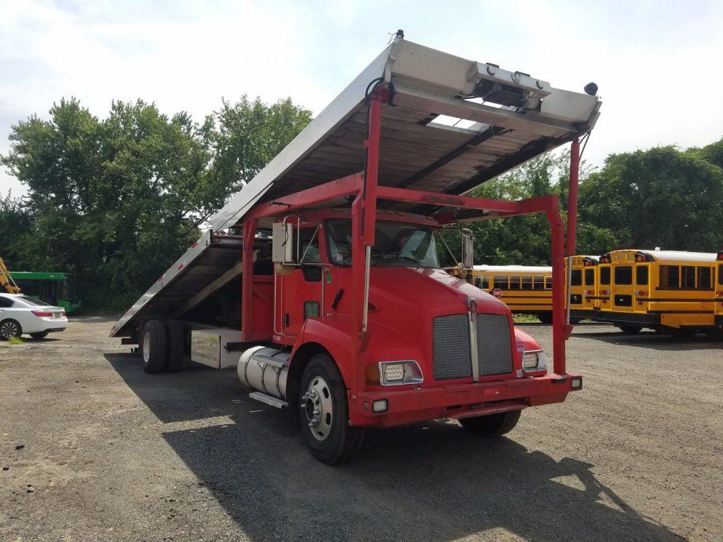 Ready for work 2005 Kenworth truck