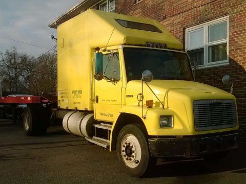 Rebuilt engine 1998 Freightliner truck for sale