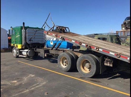 Strong engine 1989 Freightliner Cab Over Rollback
