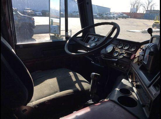 Strong engine 1989 Freightliner Cab Over Rollback
