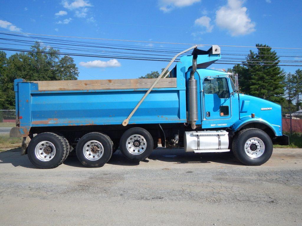 Tri axle 2006 Kenworth T800 truck