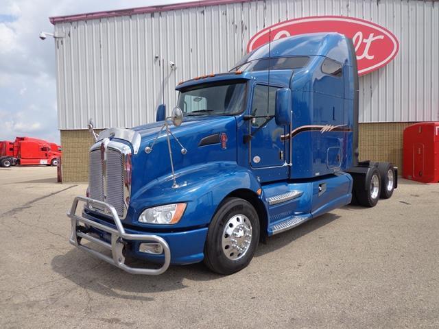 aerodynamic 2012 Kenworth T660 truck