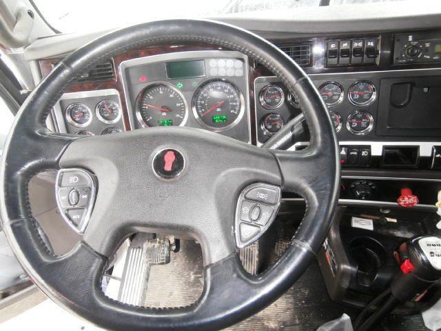 big sleeper 2010 Kenworth T660 truck