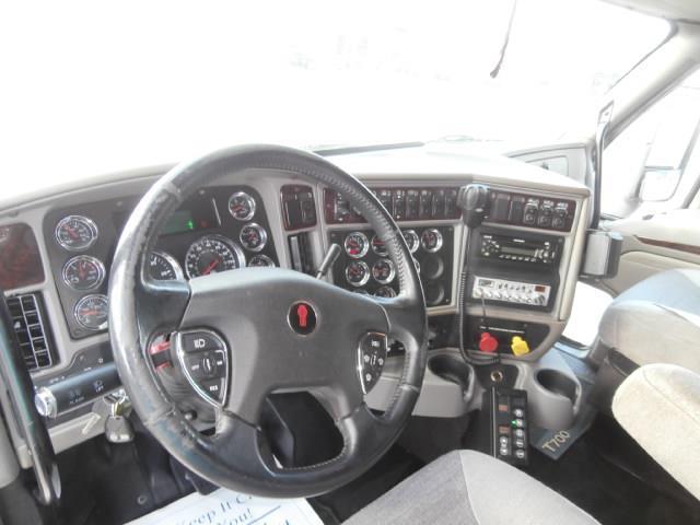 good condition 2012 Kenworth T700 truck