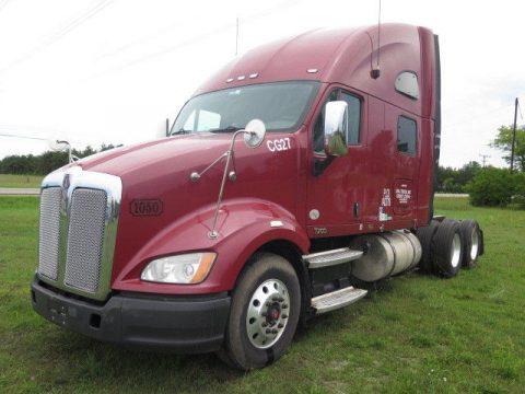 light damage 2012 Kenworth T700 truck for sale