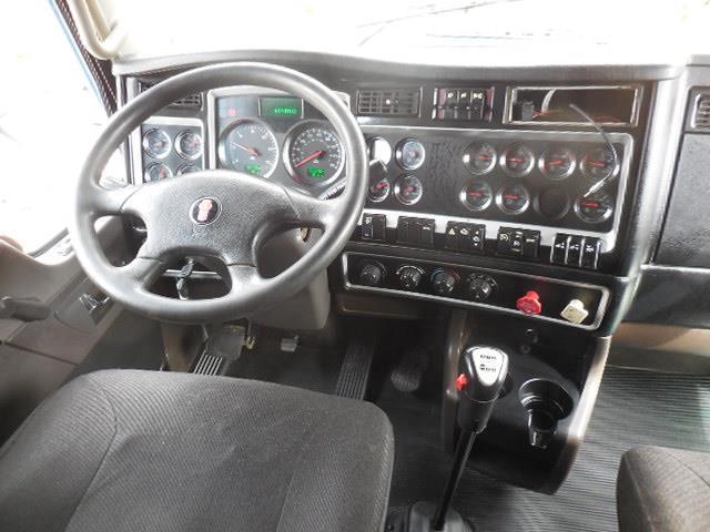 decent mileage 2013 Kenworth T660 truck