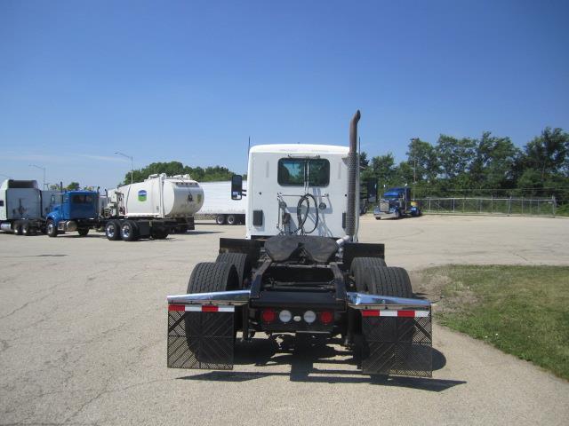 decent miles 2014 Kenworth T680 truck