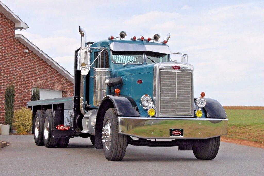 maintained 1968 Peterbilt 351 ST truck