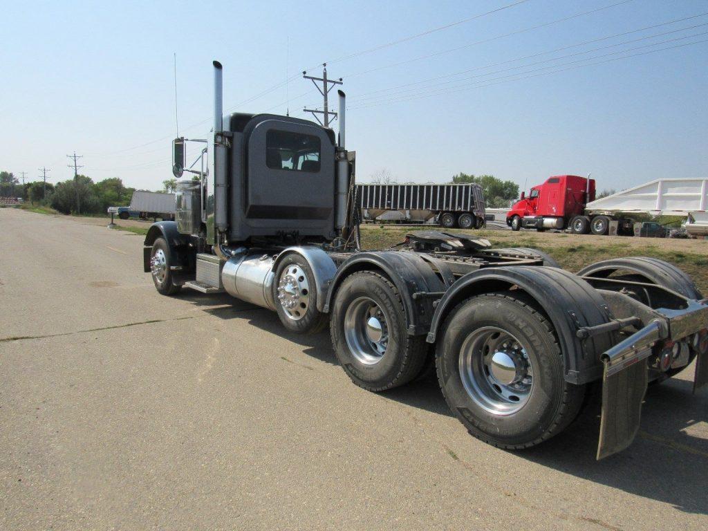 renewed 1998 Peterbilt 379 truck