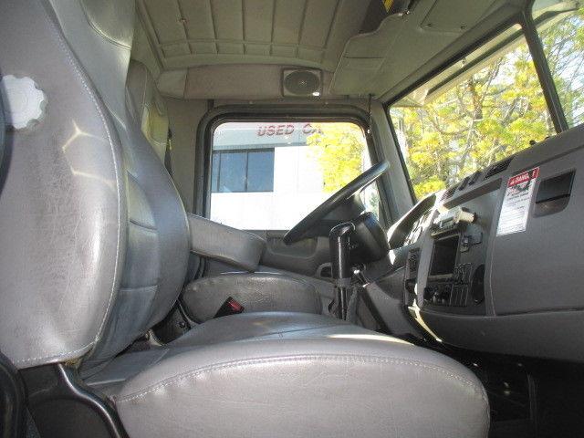 crane 2011 Peterbilt 348 truck