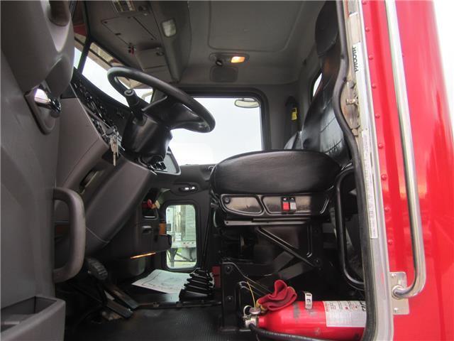 great shape 2013 Peterbilt 365 truck