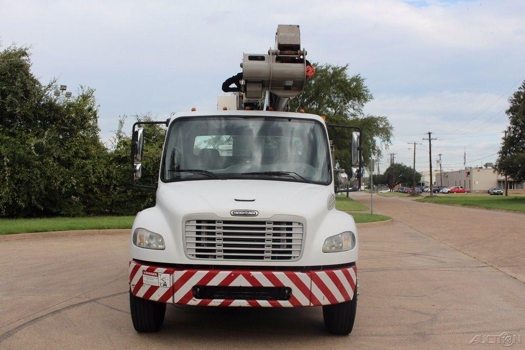 reliable worker 2005 Freightliner M2 truck