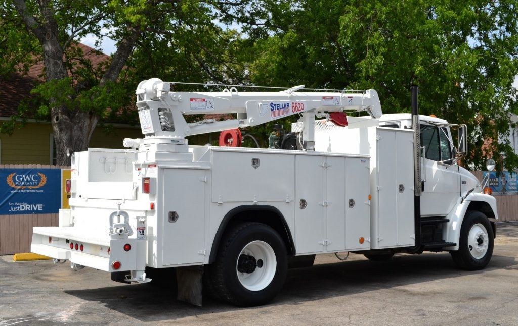 serviced 2000 Freightliner FL 80 truck