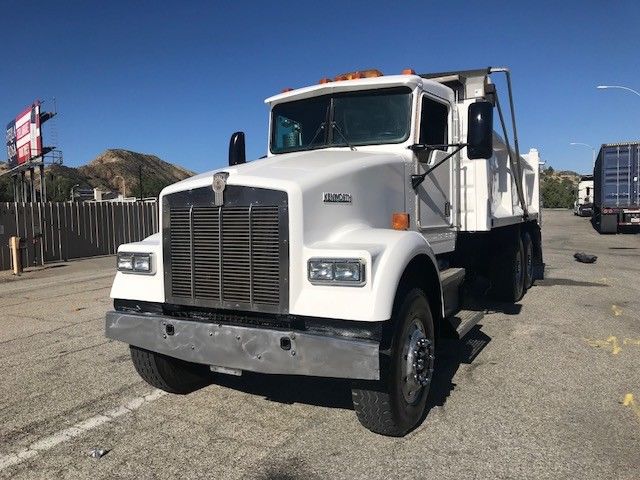 original shape 2001 Kenworth W 900 truck