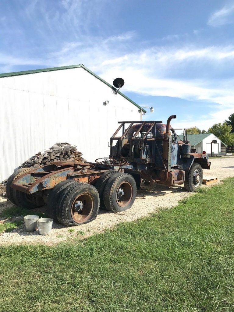 needs restoration 1958 Mack B83SX truck
