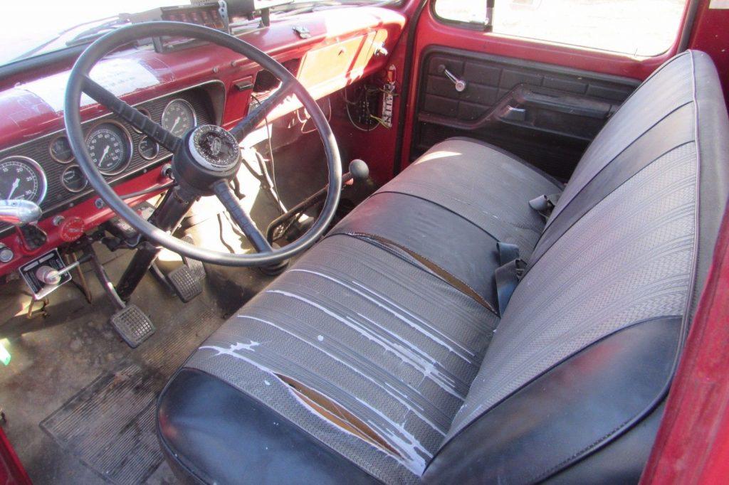 surface rust 1978 Ford F704F fire engine truck